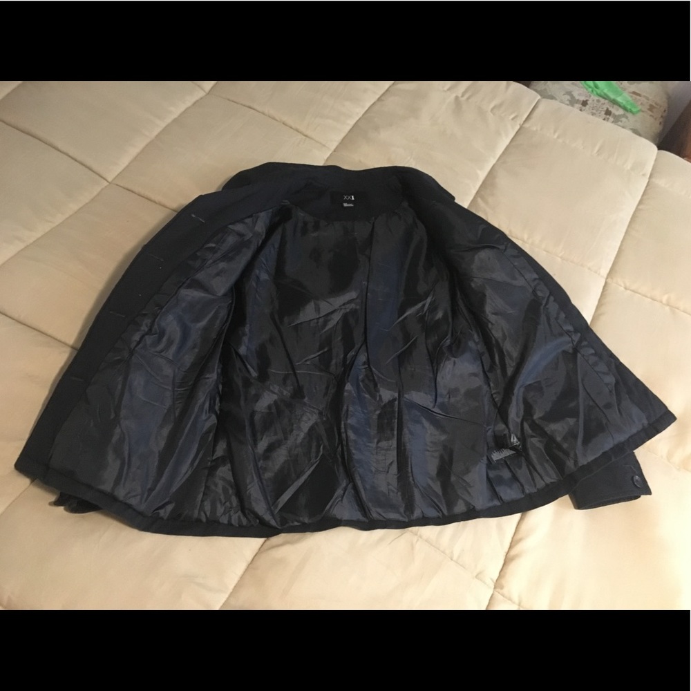 Jacket - Picture 6 of 8